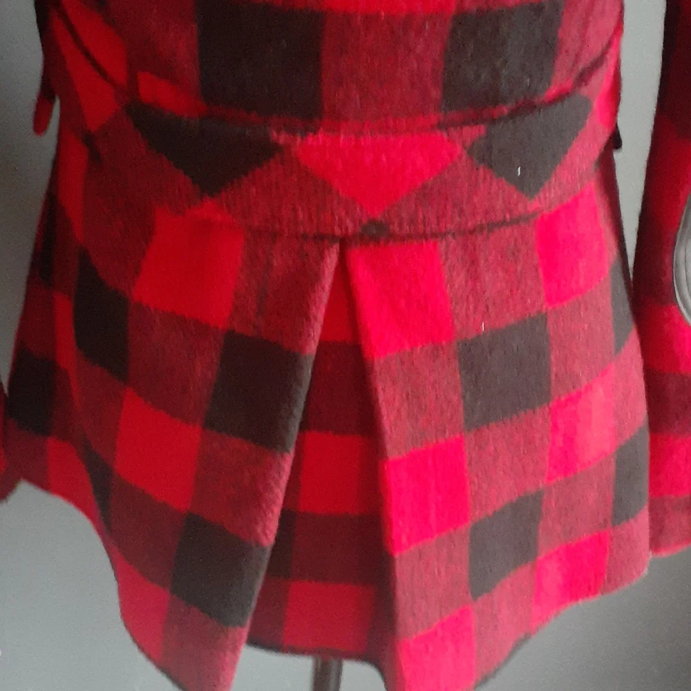 Aqua  red button down shacket XS. - Picture 7 of 14